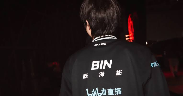 Bin bất ngờ thông báo tạm nghỉ thi đấu và những drama phía sau